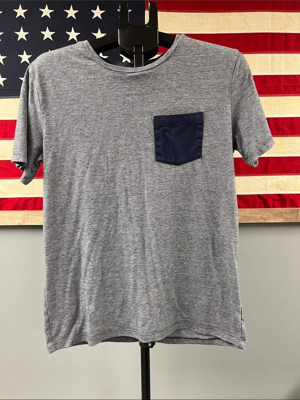 Two Old Navy Heather Blue and Green Tees with solid pockets. XXL (18) husky.